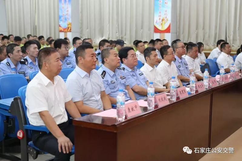 微信2016最新版下载，全新社交体验开启